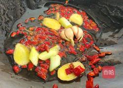 香辣花生焖凤爪的做法图解2