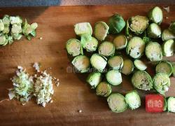 宝贝孢子甘蓝的做法图解2