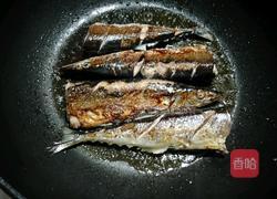 煎秋刀鱼的做法图解5