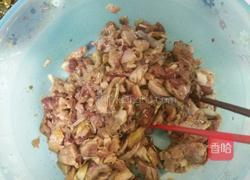 土豆烧鸽子的做法图解1