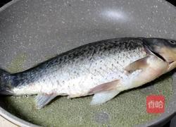 鲜菇鲫鱼汤的做法图解2