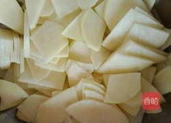 炒土豆片的做法图解1