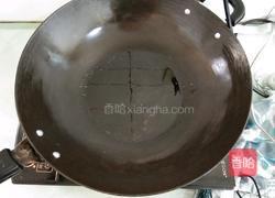 油炸蚂蚱的做法图解3