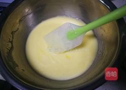 酸奶梨子小纸杯蛋糕的做法图解4