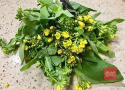 ~蚝油蒜泥田野油菜花的做法图解1