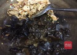泡椒三色木耳肉片的做法图解14