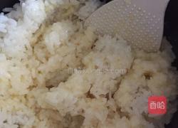 牛肉虾仁焗饭的做法图解1