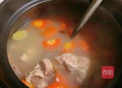 莲藕胡萝卜排骨汤的做法图解4