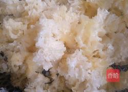 雪耳鸡旦糖水的做法图解4