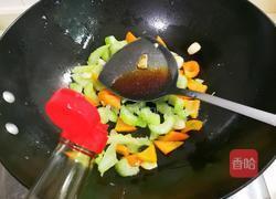 西芹红椒蛋的做法图解15