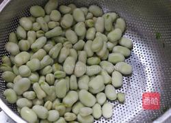 椿芽煎嫩胡豆的做法