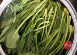 金针菇鸡蛋菠菜汤的做法图解6