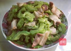 五花肉炒苦瓜的做法图解4