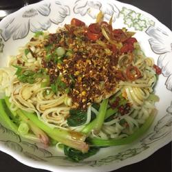 快手油泼面的做法[图]