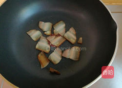 荷兰豆炒腊肉的做法图解2