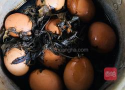 艾叶煮鸡蛋的做法图解2