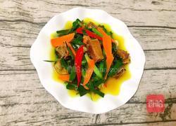 风鸭肉炒蒜苗的做法图解1