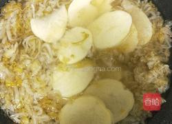 酸菜土豆冻豆腐的做法图解5