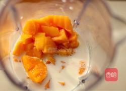 芒果奶冻的做法图解2