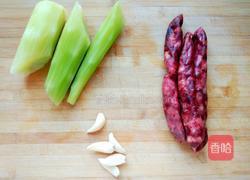 莴笋炒腊肠的做法图解1