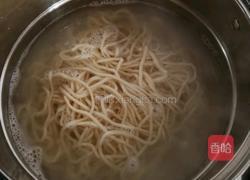 青椒肉丝打卤面的做法图解4