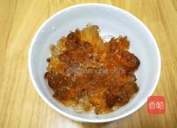 桃胶红枣银耳羹的做法图解6