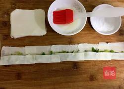 馄饨皮葱油饼的做法图解5