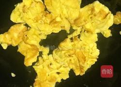 蒲公英炒鸡蛋的做法图解3