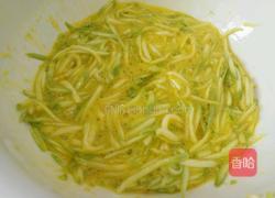 西葫芦鸡蛋饼的做法图解3