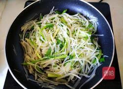 土豆丝炒韭菜的做法图解14