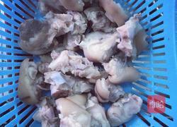 猪脚焖花生的做法图解4