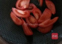 番茄金针菇牛腩汤的做法图解4