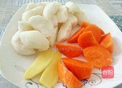 胡萝卜马蹄猪脚汤的做法图解2