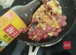 热狗炒鸡蛋的做法图解6