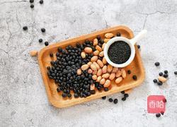 芝麻黑豆豆浆的做法图解1