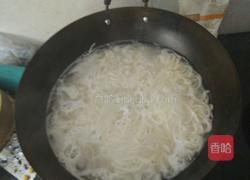 黑胡椒炒面的做法图解1