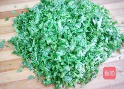 炸茼蒿丸子的做法图解2