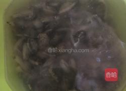 爆炒花蛤的做法图解1