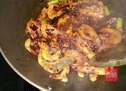 明虾鸡爪煲的做法图解4