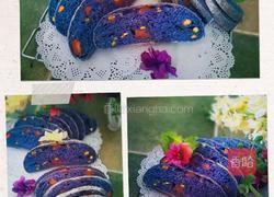 紫蝶花星空面包的做法图解1