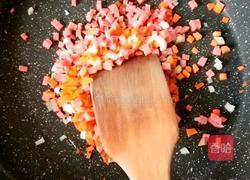 流心蛋包饭的做法图解3