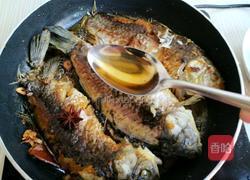 红烧鲫鱼的做法图解8