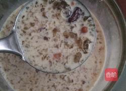 红枣枸杞炖桃胶的做法图解5