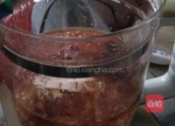 红枣枸杞炖桃胶的做法图解4