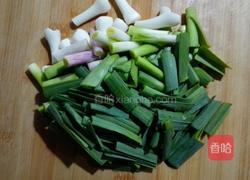 毛肚炒蒜苗的做法图解2