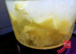 枸杞菠萝银耳汤的做法图解6