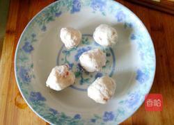 鱼丸裙带菜西红柿方便面的做法图解2