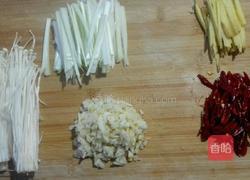 蒜爆鲤鱼的做法图解3