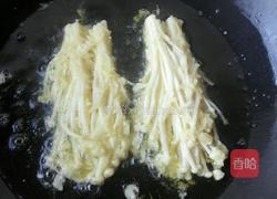 油炸金针菇的做法图解5