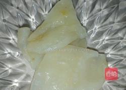 花胶鸽子汤的做法图解1